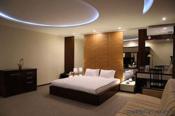 Lacasa Hotel Atyrau Luaran gambar